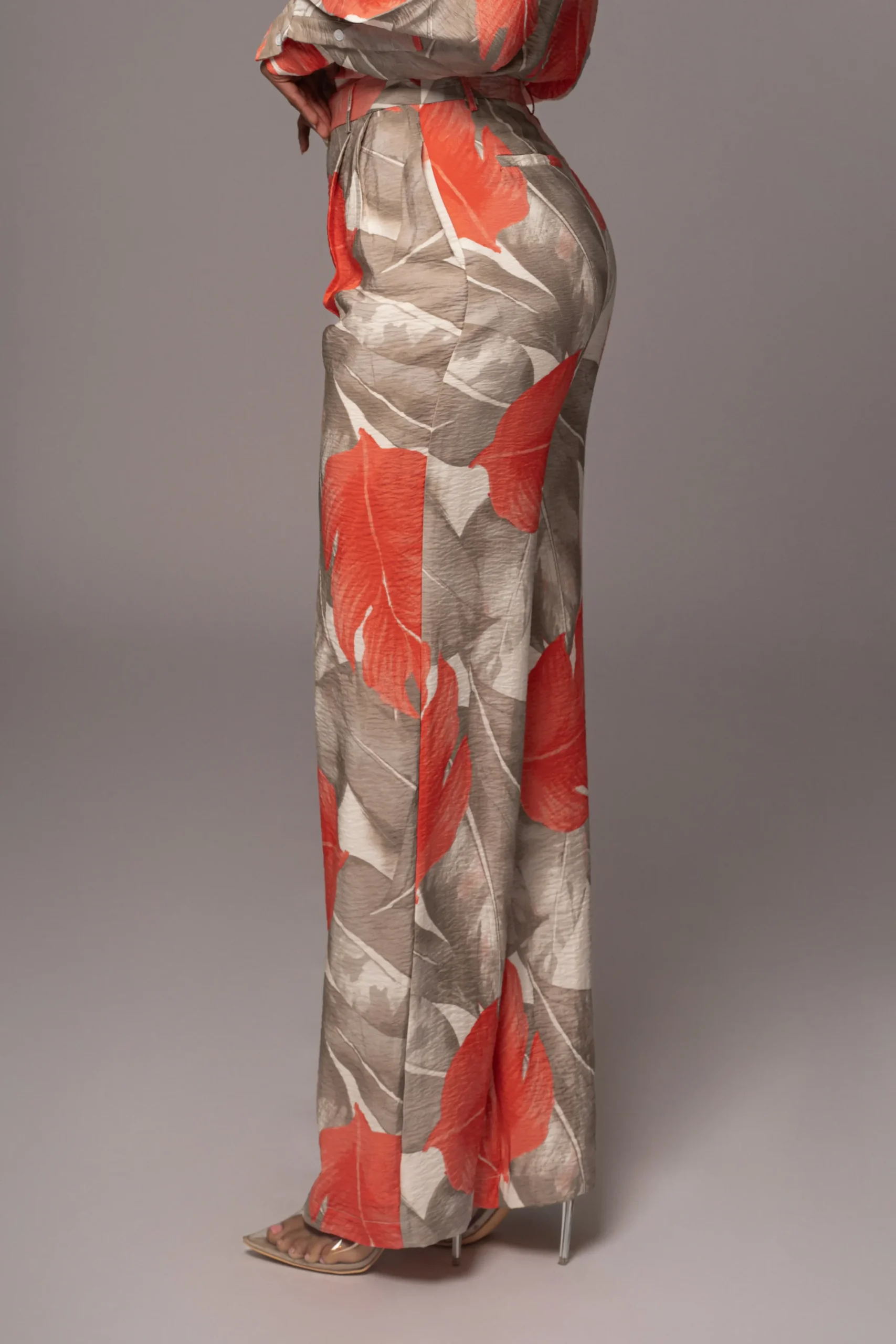 JLUXLABEL Ivory Palm Print Drew Crinkled Trousers