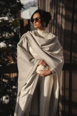 JLUXLABEL Ivory Park City Reversible Shawl
